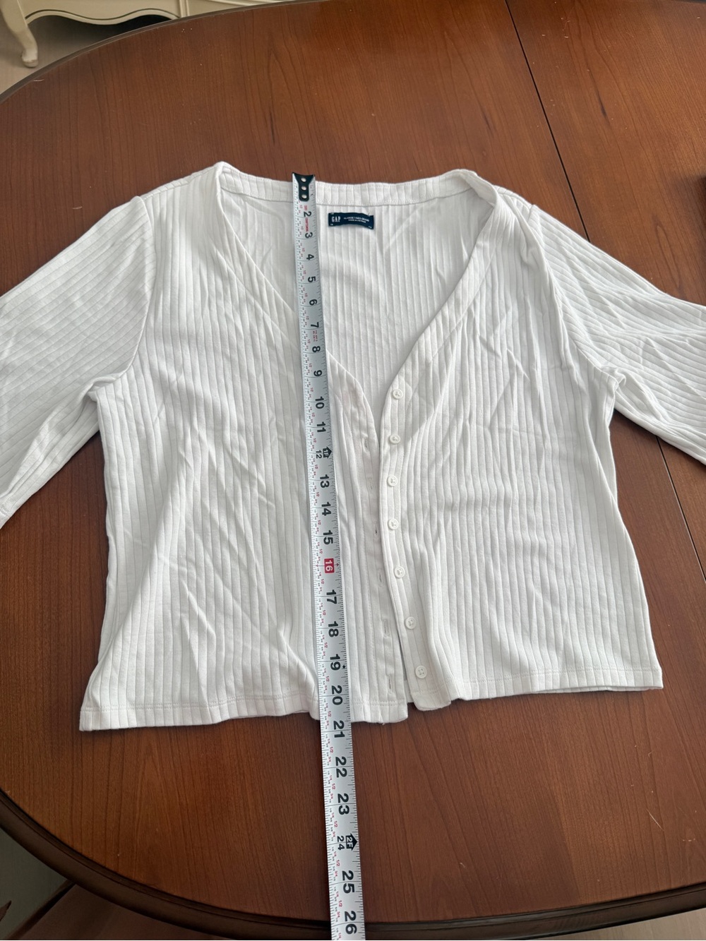 GAP White Ribbed Button-Front Short Sleeve Top - Picture 2 of 4